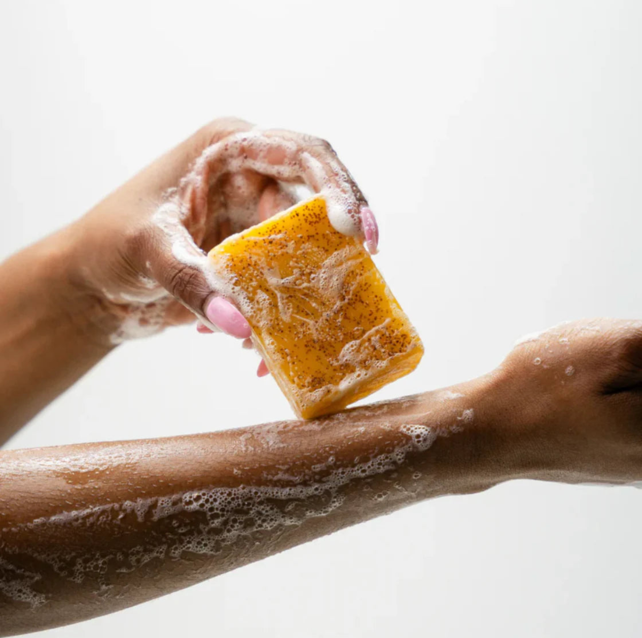 Luminé Gold Glow Soap